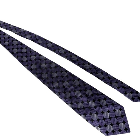 VTG Pierre Cardin 100% Silk Tie Purple Circles Black Formal Easter Career Church - Picture 1 of 7